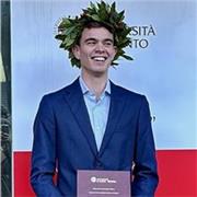 Ciao! Sono un neolaureato in Lingue moderne che offre ripetizioni di inglese per studenti di scuole medie e superiori. Residente a San Giorgio di Nogaro (UD), prediligo le lezioni online, ma posso offrire lezioni anche presso il mio domicilio